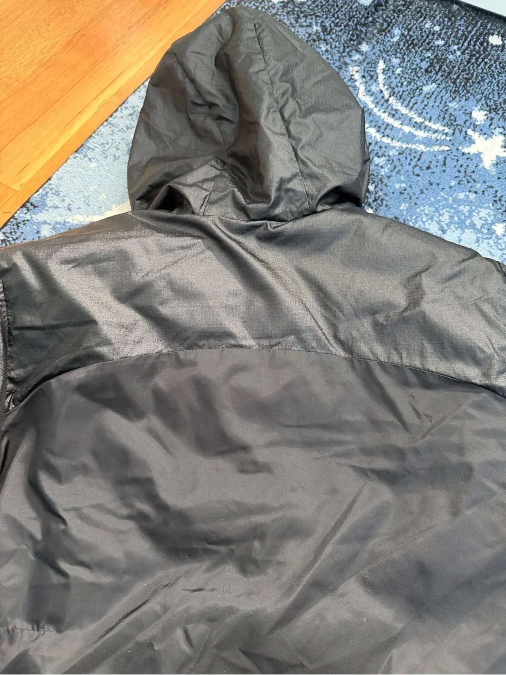 The North Face Kids Black Hooded Puffer Jacket with Light Gray Trim